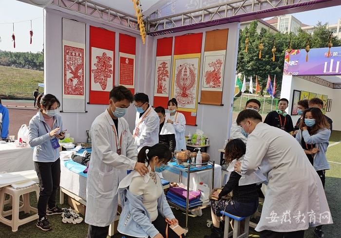 重庆展演3.jpg