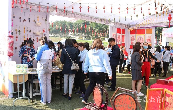 重庆展演2.jpg